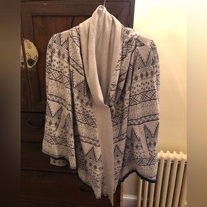 Urban outfitters drape navy and gray cardigan